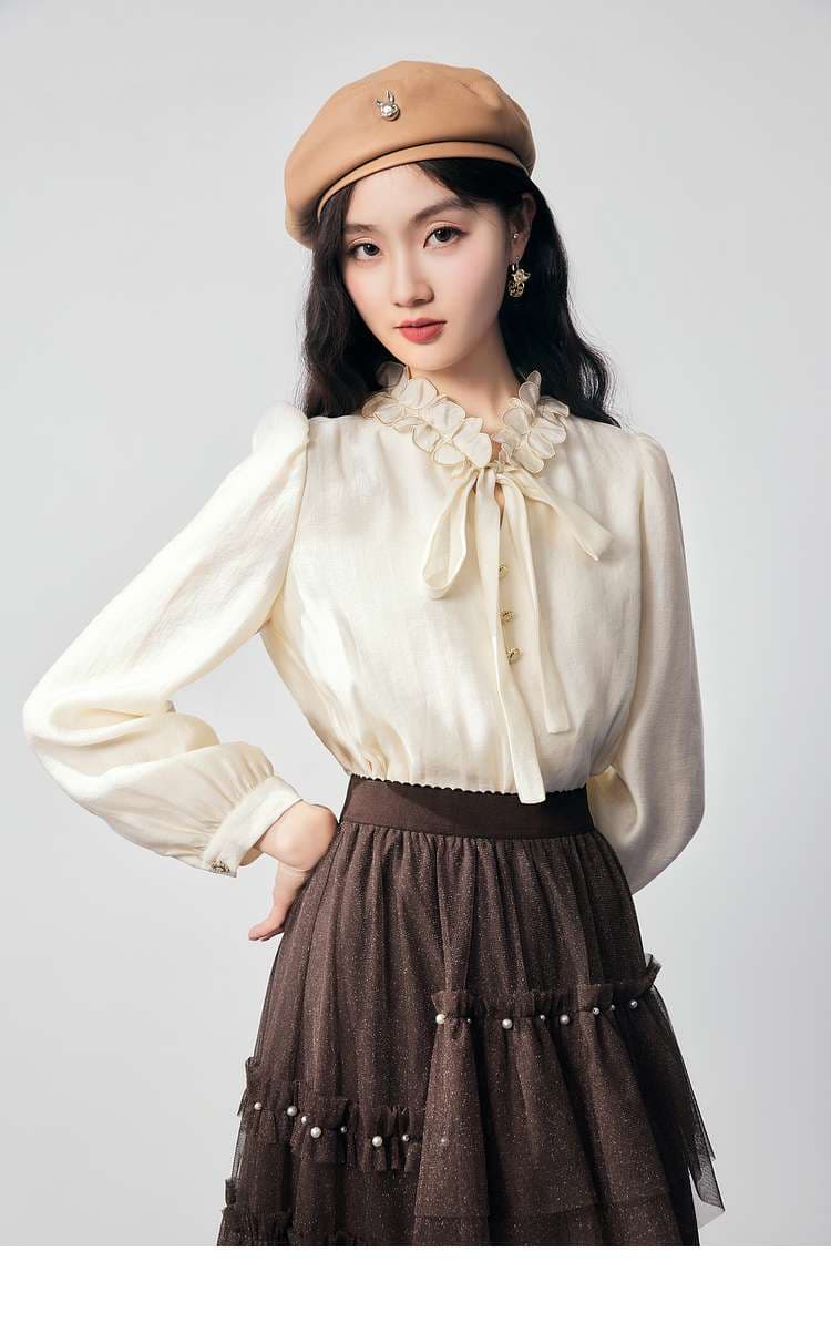 フリルブラウス 花びらフリル襟のロマンティックブラウス