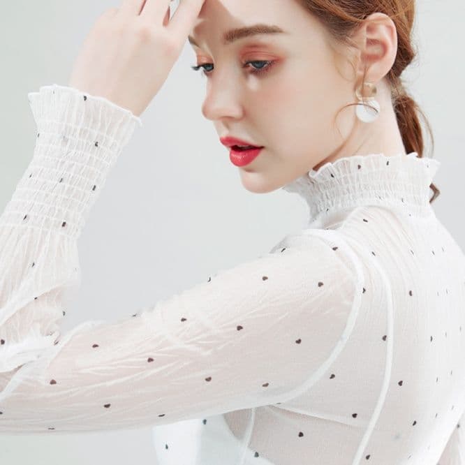 フリルブラウス ドット柄シアー素材首元フリル長袖ブラウス