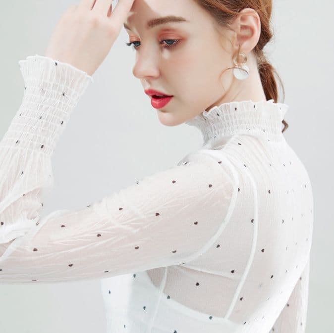 フリルブラウス ドット柄シアー素材首元フリル長袖ブラウス