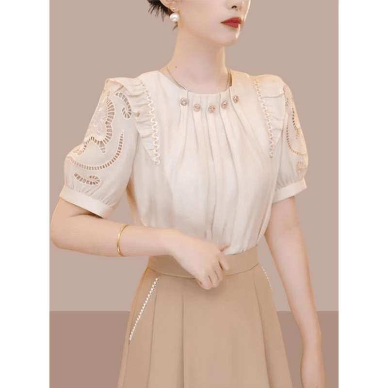 刺繍レース袖フリルブラウス
