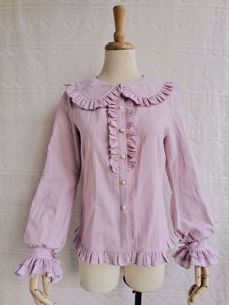 フリルブラウス 優雅なフリル襟付きブラウス