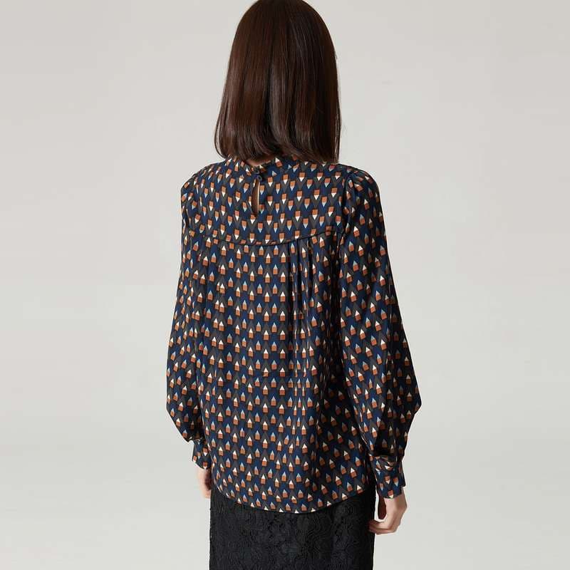 フリルブラウス 幾何学模様フリル袖ブラウス