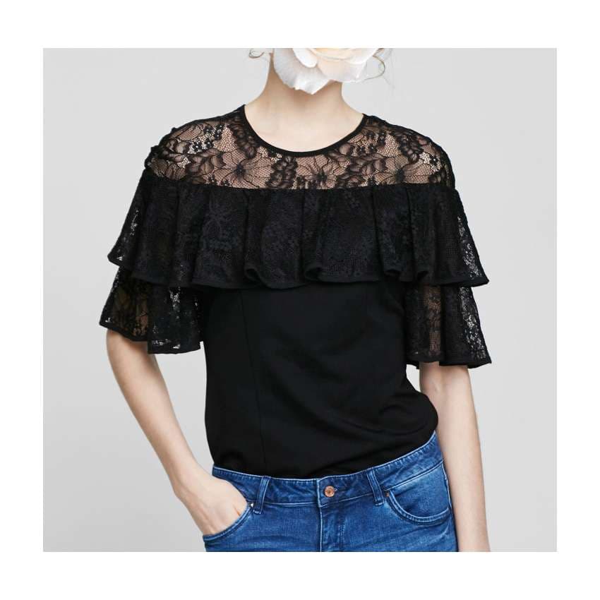 フリルブラウス 透かし編み二段フリル袖ブラウス