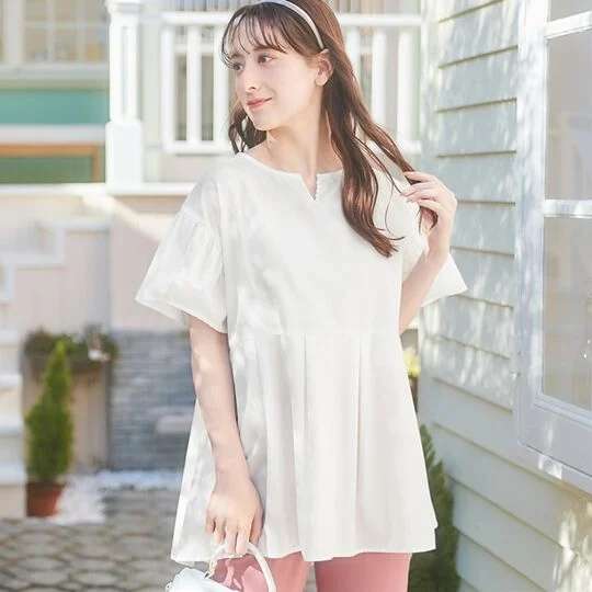 ふんわり優美な裾フリルブラウス