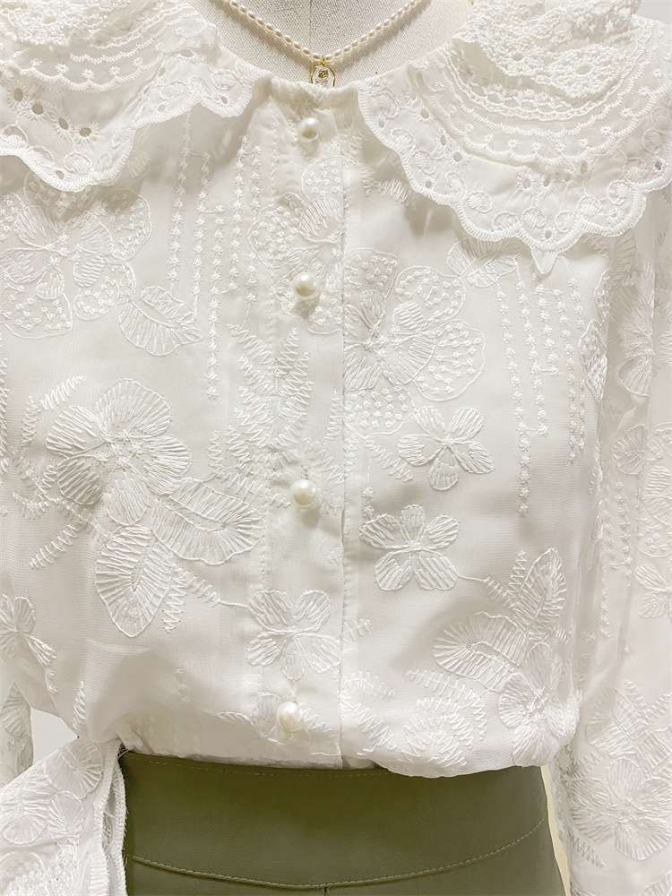 フリルブラウス レース襟付き レトロ調刺繍ブラウス