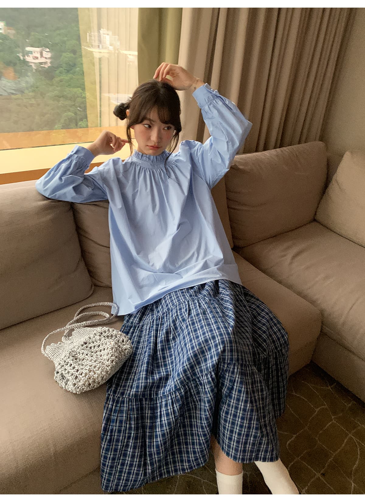 フリルブラウス 優美な首元フリル立ち襟ブラウス