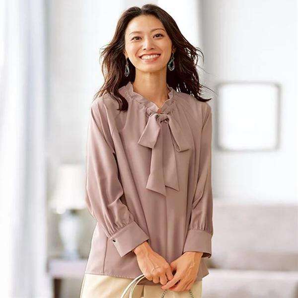 リボンタイ付きふんわりフリルブラウス