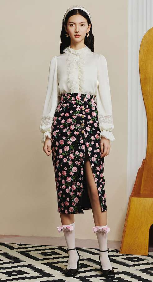 フリルブラウス 袖 フリル